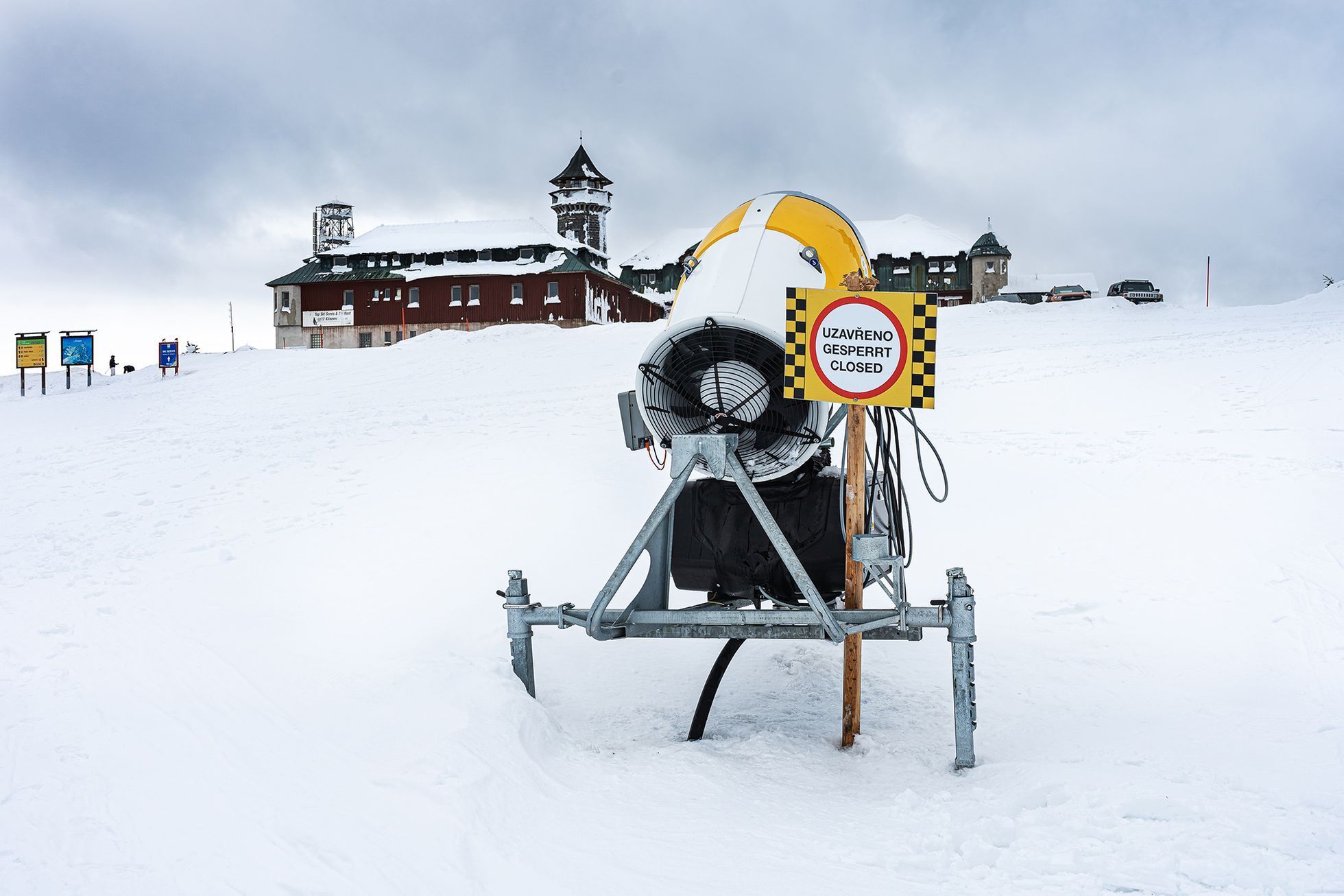 Koronavirus, leden 2021 - prázdné sjezdovky v Krušných horách, Klínovec