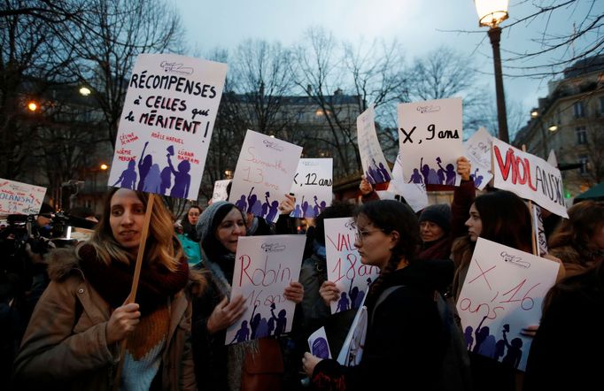 Protesty před pátečním udílením cen César.