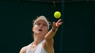 Úřadující šampionka French Open Barbora Krejčíková si pro Wimbledon nedělala velké cíle, v prvních dvou kolech to ale rozhodně nevypadalo, že by se na trávě pouze učila hrát.