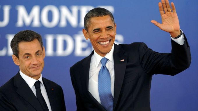 Prezident USA Barack Obama a prezident Francie Nicolas Sarkozy na summitu G20 v Cannes.