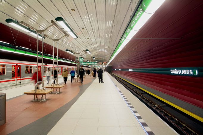 Prodloužení trasy A metra v Praze
Autor: Jiří Pešata (Petřiny) 
Projektant: METROPROJEKT Praha
Druhé kolo Stavby roku 2015