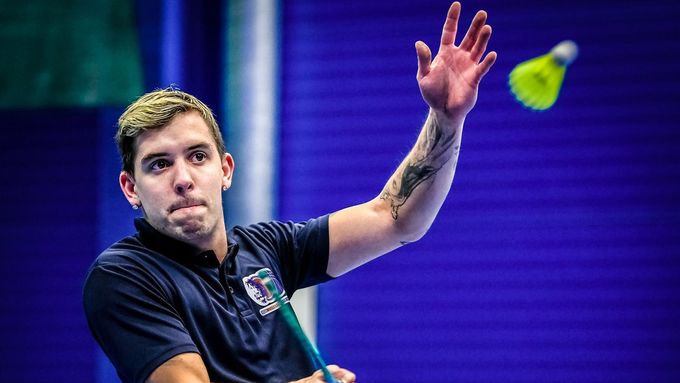 Lukáš Šembera začal s para badmintonem před dvěma lety. Trénuje tříkrát týdně a účastnil se i mezinárodního turnaje na Mallorce.