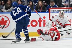 NHL je po přestávce zpět. Kämpf a Hertl dali gól, Pastrňák natáhl bodovou šňůru