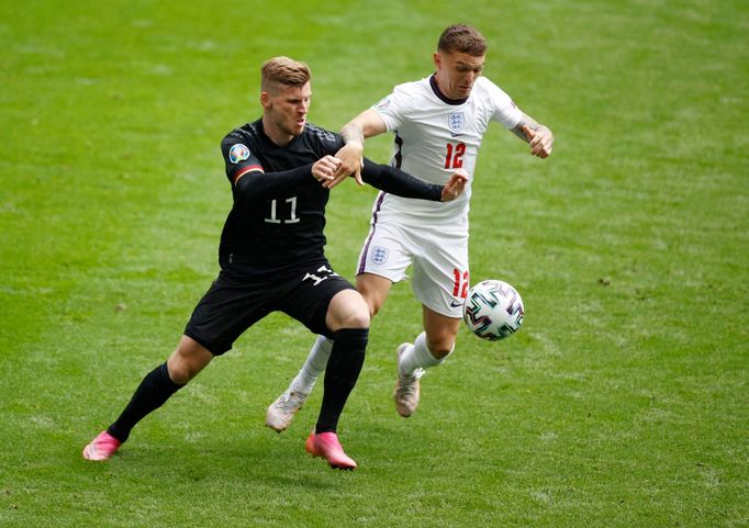 Kieran Trippier a Timo Werner v osmifinále Anglie - Německo na ME 2020