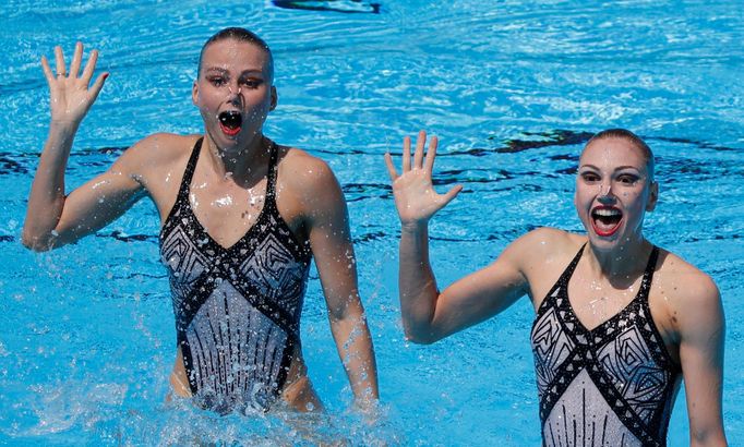 Světlana Kolesničenková a Alexandra Paskevičová (synchronizované páry)