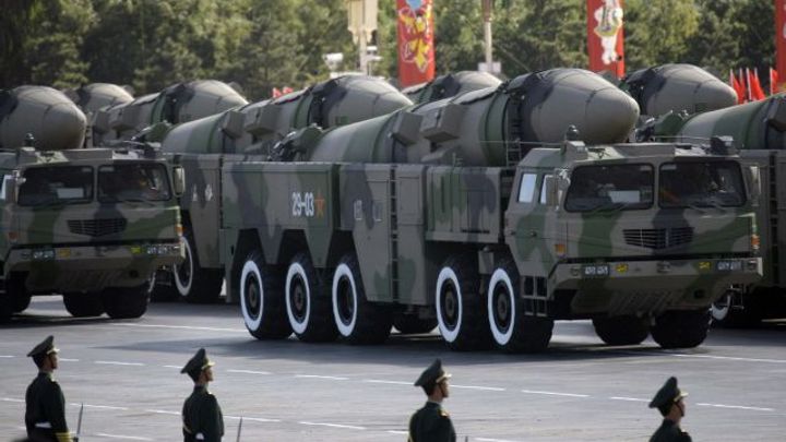 Obletěla Zemi a zamířila na cíl. Čínská nadzvuková raketa zaskočila tajné služby USA; Zdroj foto: Reuters