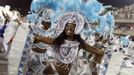 Revellers of the uniao da ilha Uniao da Ilha samba school participate on the first night of the annual Carnival parade in Rio de Janeiro's Sambadrome, February 11, 2013. REUTERS/Pilar Olivares (BRAZIL - Tags: SOCIETY) Published: Úno. 11, 2013, 5:22 dop.