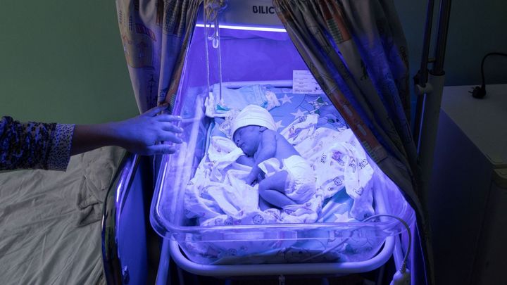 Vitalij zemřel ve válce, narodí se mu ale dítě. Ukrajinci si nechávají zmrazit sperma; Zdroj foto: Reuters