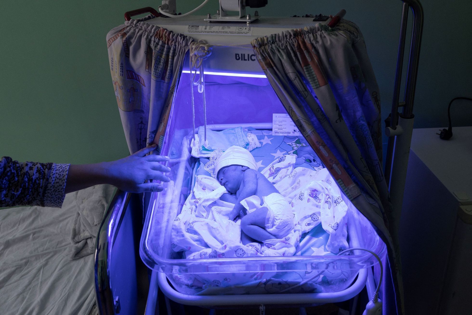 ukrajina válka mimino dítě porodnice
