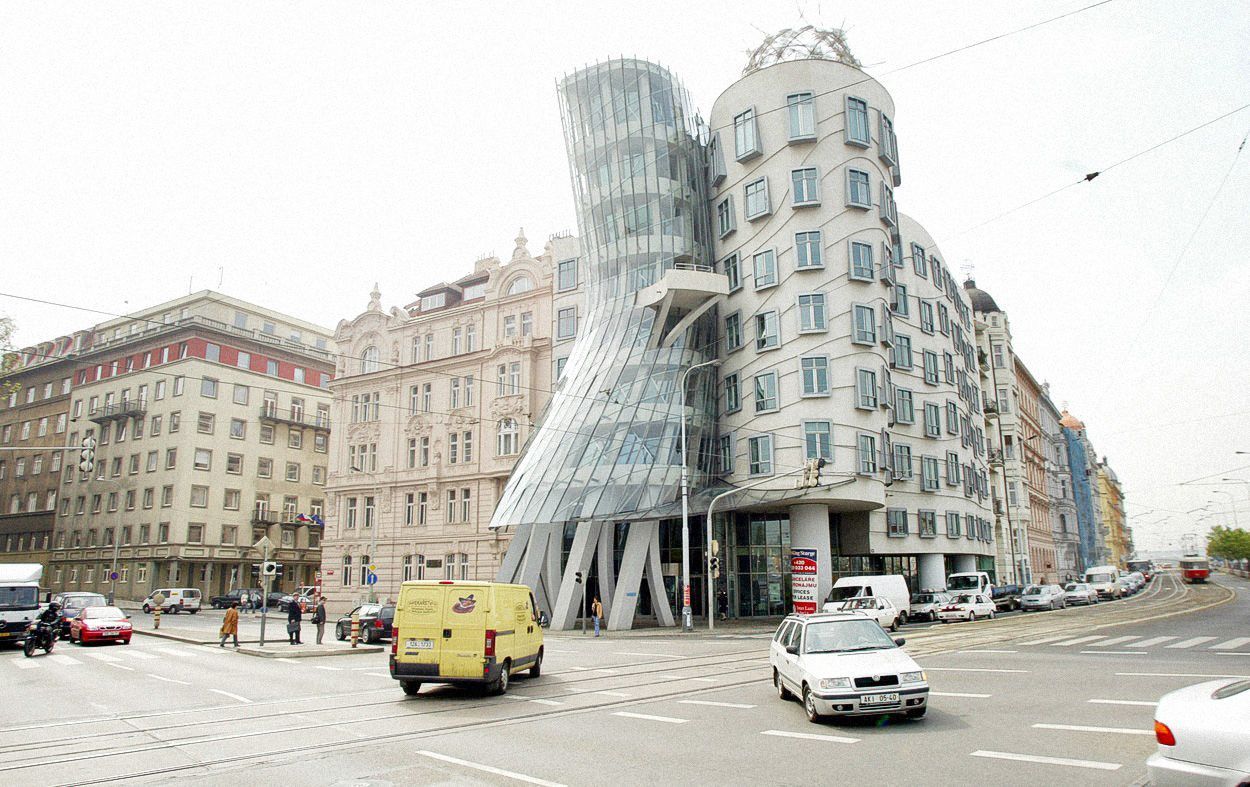 Jednorázové úžití / Dancing house