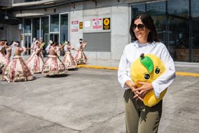 "Filipínský fanklub" se loučí s Pekarovou. "Snad má stále plyšové mango," vzpomínají