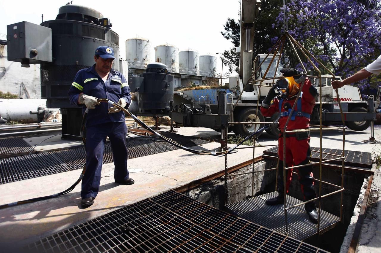Fotogalerie: Nejsmrdutější práce na světě