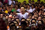 Manny Pacquiao je doma na Filipínách národním hrdinou. Utkání v Manile i jinde sledovaly tisíce fanoušků.