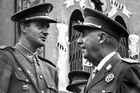 Bratr mu zemřel před očima. Španělský král v knize popisuje trauma o obdiv k Francovi