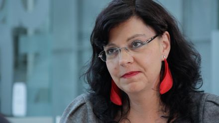 Marksová: Kvůli výplatě dávek musíme posílit úřady práce
