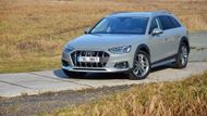 Audi A4 allroad quattro je již druhou generací oplastovaného kombi střední třídy. Je menším bráchou známého modelu A6 allroad quattro.