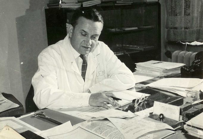 Zakladatel moderní československé epidemiologie Karel Raška (1909-1987).