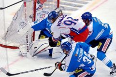 ŽIVĚ Finsko - Česko 3:0, Finové potrestali zbytečné fauly
