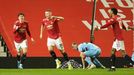 Fotbalisté Manchesteru slaví gól na 1:0.