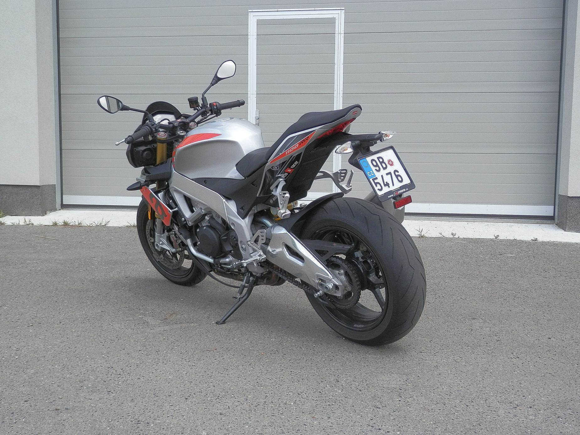 Aprilia Tuono V4 1100 RR