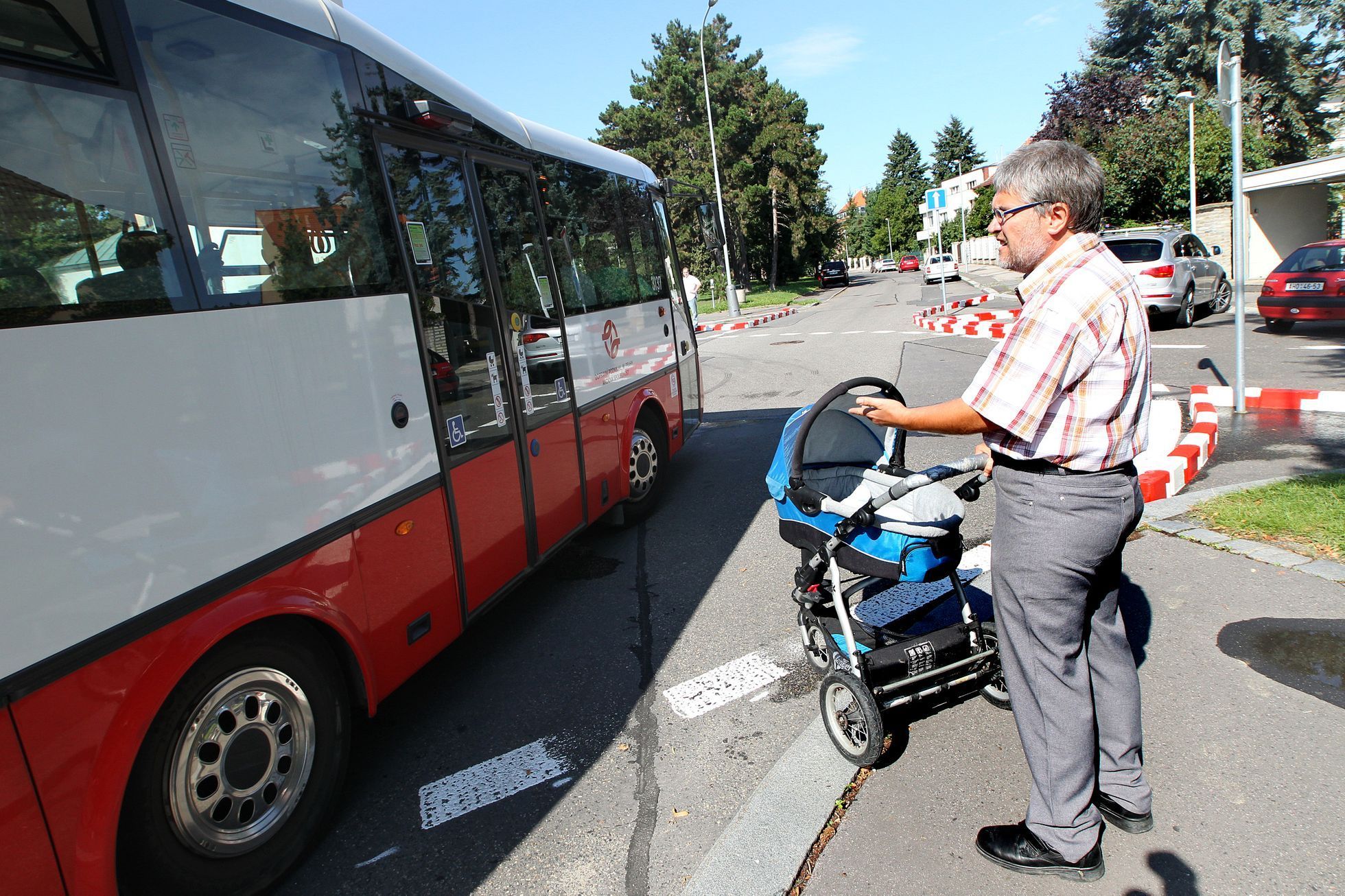 ilustrační fotografie, autobus, doprava, 2013