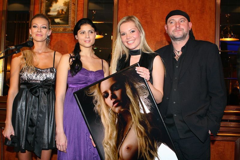 Křest kalendáře Jakuba Ludvíka - Martina Gavrieli, Lilian Sarah Fisherová, Markéta Poulíčková a Jakub Ludvík