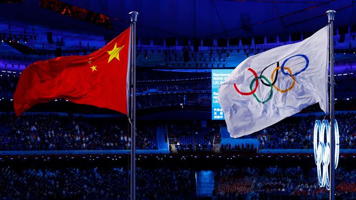 Otce a syna na dva roky oddělila pandemie. Potkali se až na olympiádě v Pekingu; Zdroj foto: Reuters