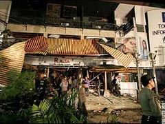 Terorističtí útočníci se rozhodli zaútočit na restaurace.