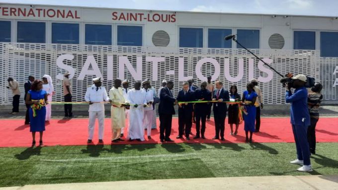 V senegalském Saint-Louis se otevřelo modulární letiště.