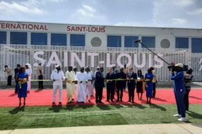 V Senegalu otevřeli ojedinělé české modulární letiště. Je to jako lego, říká tvůrce