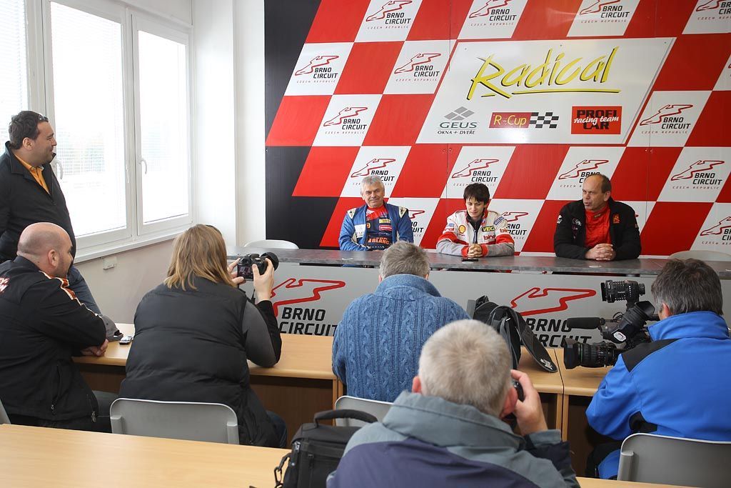 Martina Sáblíková vyzkoušela Radical SR3 RS