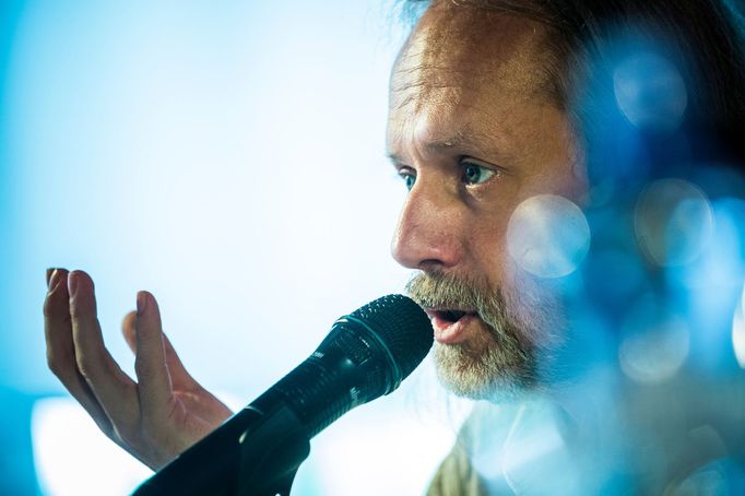 Básník Petr Hruška předloni debatoval na festivalu Colours of Ostrava, tento týden na něm vystoupí znovu.