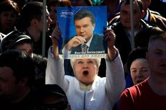 Živě: Janukovyče nevydáme, zní z Moskvy
