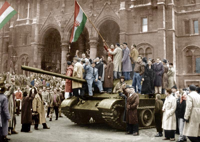 Jednorázové užití / Fotogalerie / Povstání v Maďarsku 1956 / Color / Youtube