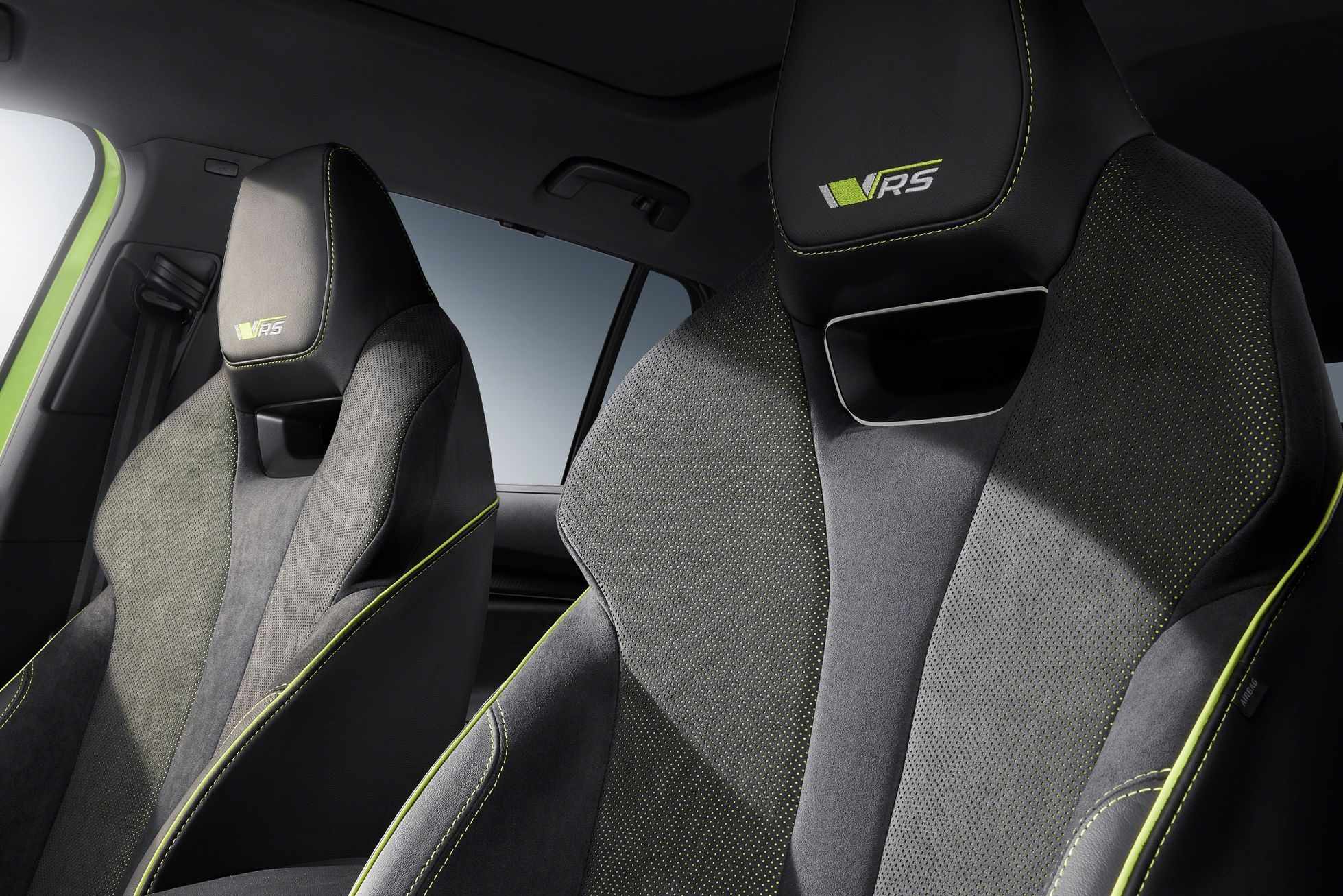 Škoda Enyaq RS iV - embargo do 25.10.2022 8:00
