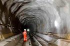 Nejdelší železniční tunel se začne stavět v roce 2016