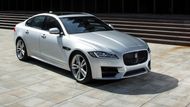 Jaguar XF (48 kusů) - Řidičsky velmi zajímavý sedan vyšší střední třídy, ale v boji s veleúspěšným Mercedesem-Benz třídy E, který letos v dané kategorii s přehledem vyhrál, nemá šanci. Ani s dalšími Němci.