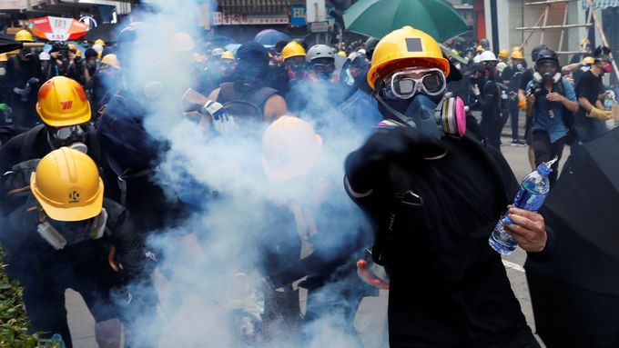 V Hongkongu se protestuje proti čínskému způsobu správy.