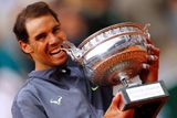 Rafael Nadal potvrdil, že je králem antuky na Roland Garros. Letos si připsal vítězství číslo dvanáct.