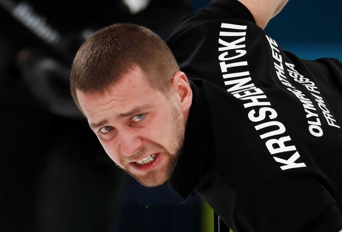 Ruský curler Alexandr Krušelnickij na ZOH 2018