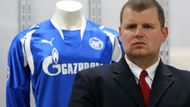 Nesmlouvavý člen ochranky cenných trofejí ruského klubu FC Zenit Petrohrad.