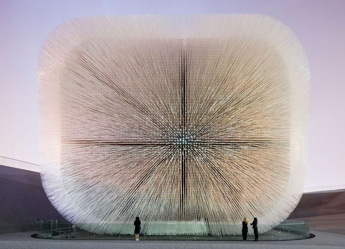 Studio Heatherwick navrhlo v roce 2010 také britský pavilon pro EXPO v Šanghaji.