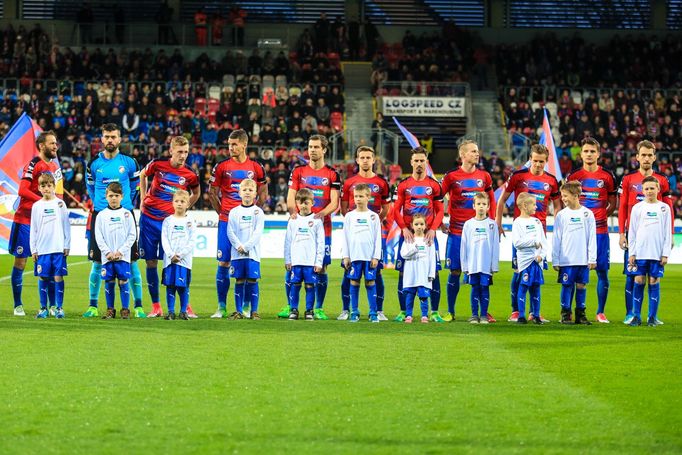 EPL, Plzeň-Dukla: vzpomínka na Františka Rajtorala