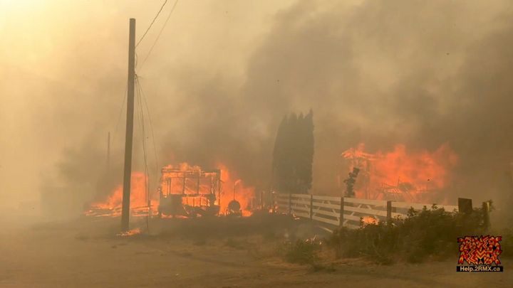 Naměřili tu skoro 50 stupňů. Kanadské město, kde padaly rekordy, zasáhl masivní požár; Zdroj foto: Reuters