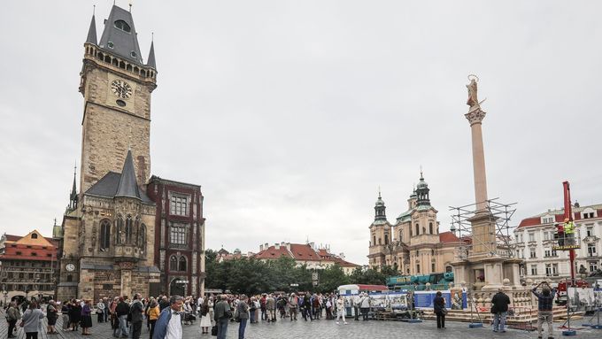 Mariánský sloup na Staroměstském náměstí v Praze