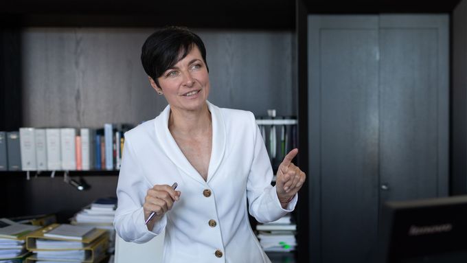 Lenka Bradáčová se stala vrchní státní zástupkyní v Praze 30. července 2012.
