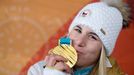 Ester Ledecká se zlatou medailí ze super-G na ZOH 2018