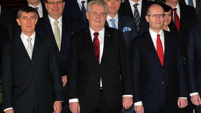 Český prezident Miloš Zeman při jmenování vlády Bohuslava Sobotky.
