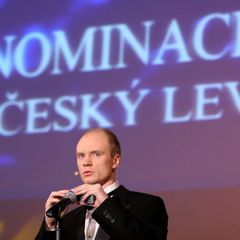 Jan Budař moderoval nominační večer Českých lvů