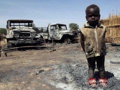 Konflikt v Dárfúru si vyžádal nejméně 200 tisíc životů